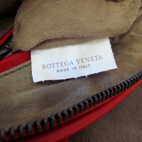 BOTTEGA VENETA Pillow Red Woven Leather Fringe Crossbody Bag/Handbag. Small. - Picture 14 of 16